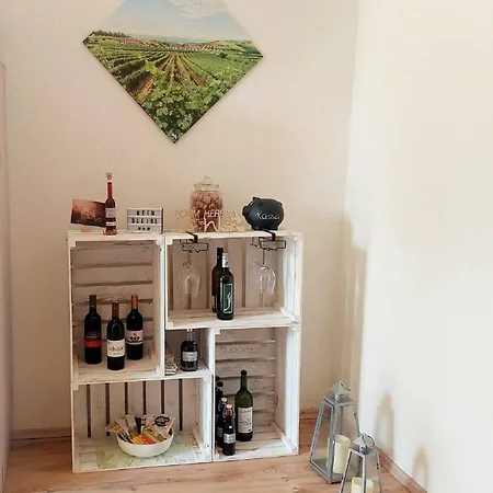 Wein-bleibe Apartment