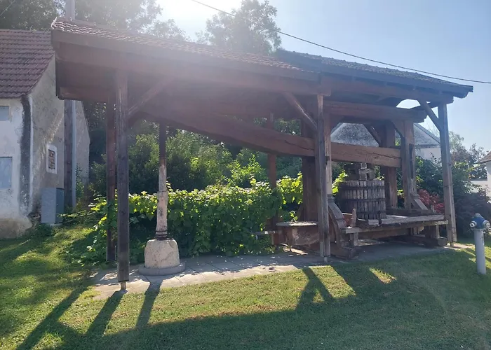 Wein-bleibe Apartment